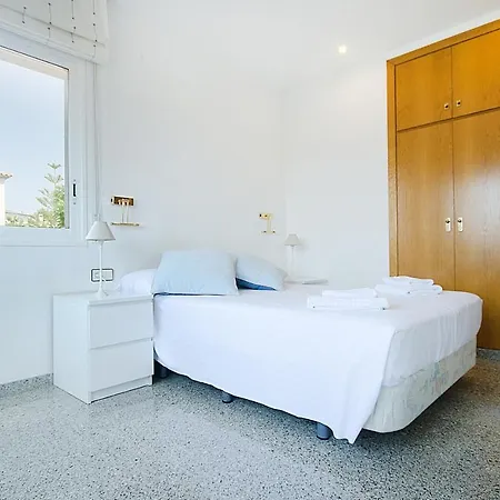 Villa R11 Casa Blanca Con Gran Jardin Y Piscina *