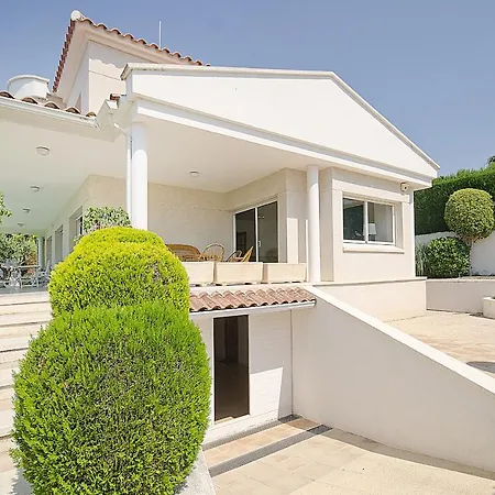 Villa R11 Casa Blanca Con Gran Jardin Y Piscina Calafell