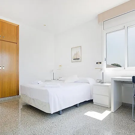R11 Casa Blanca Con Gran Jardin Y Piscina Villa *